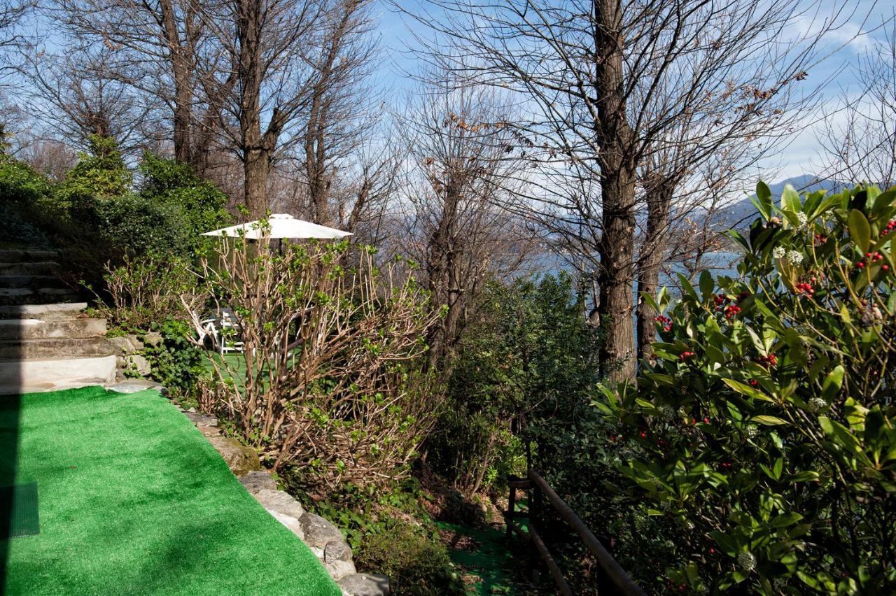 Casa Vacanze Tana Della Volpe Испра Екстериор снимка